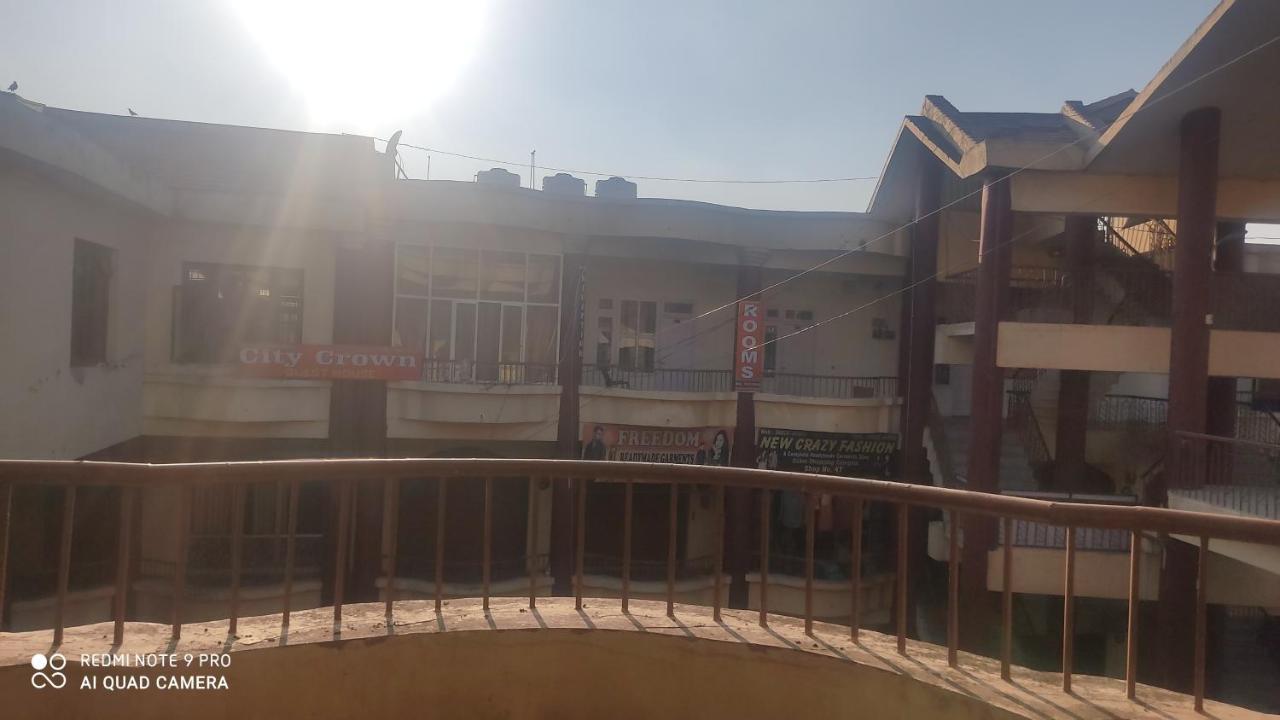 City Crown Guest House Sundarnagar Екстериор снимка