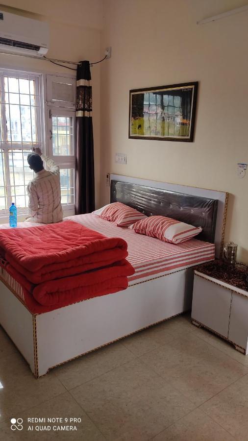 City Crown Guest House Sundarnagar Екстериор снимка