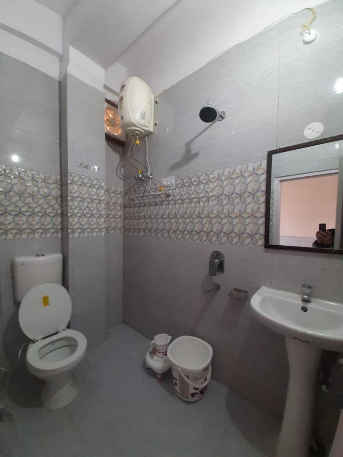 City Crown Guest House Sundarnagar Екстериор снимка