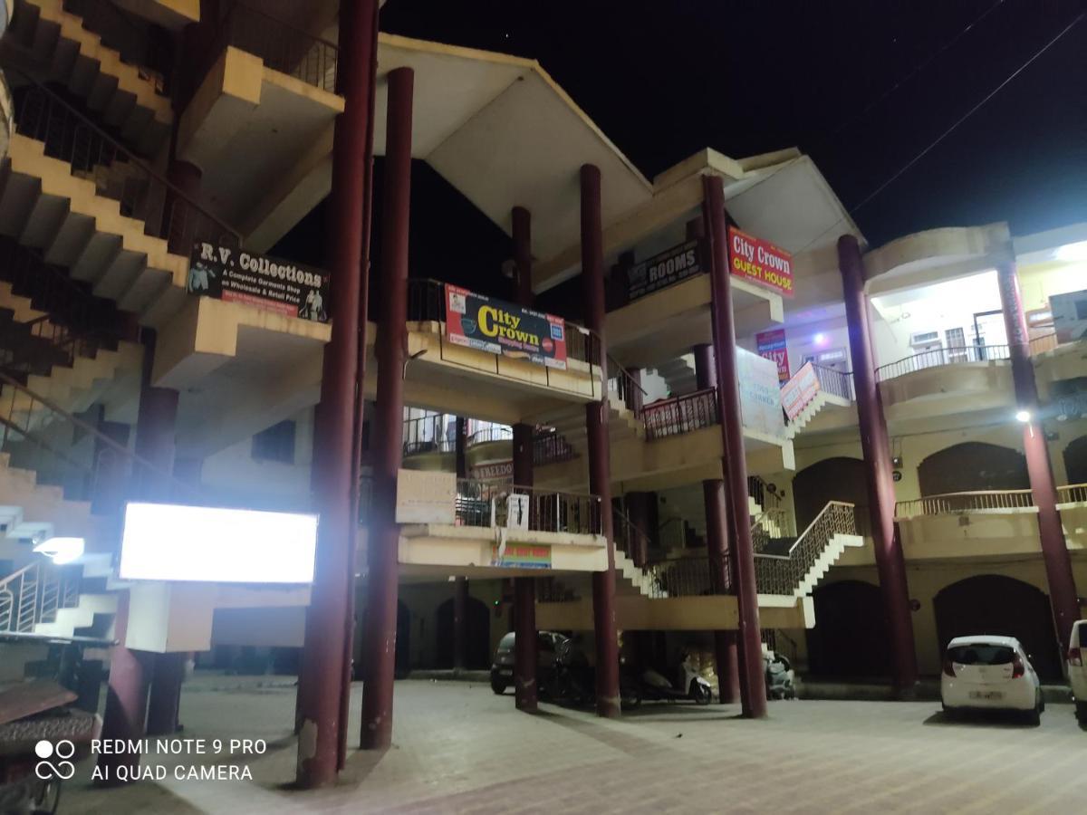 City Crown Guest House Sundarnagar Екстериор снимка