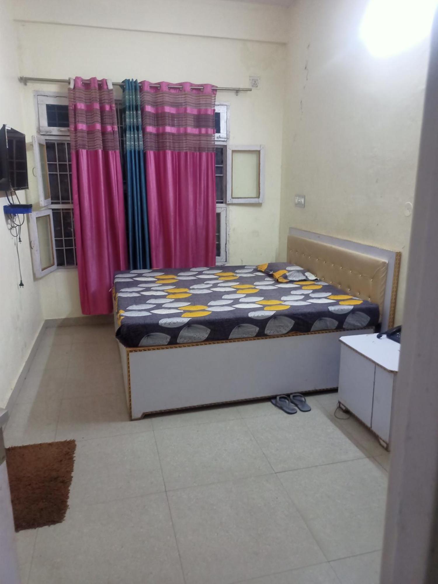 City Crown Guest House Sundarnagar Стая снимка